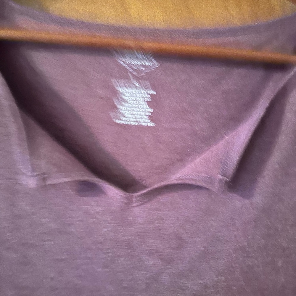 5/$25 St. John’s Bay size lg top - Picture 3 of 4